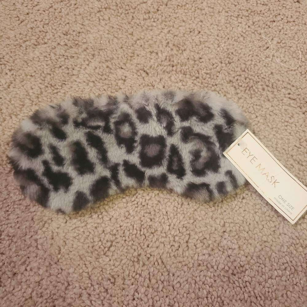 Sleep eyemask gray leopard print